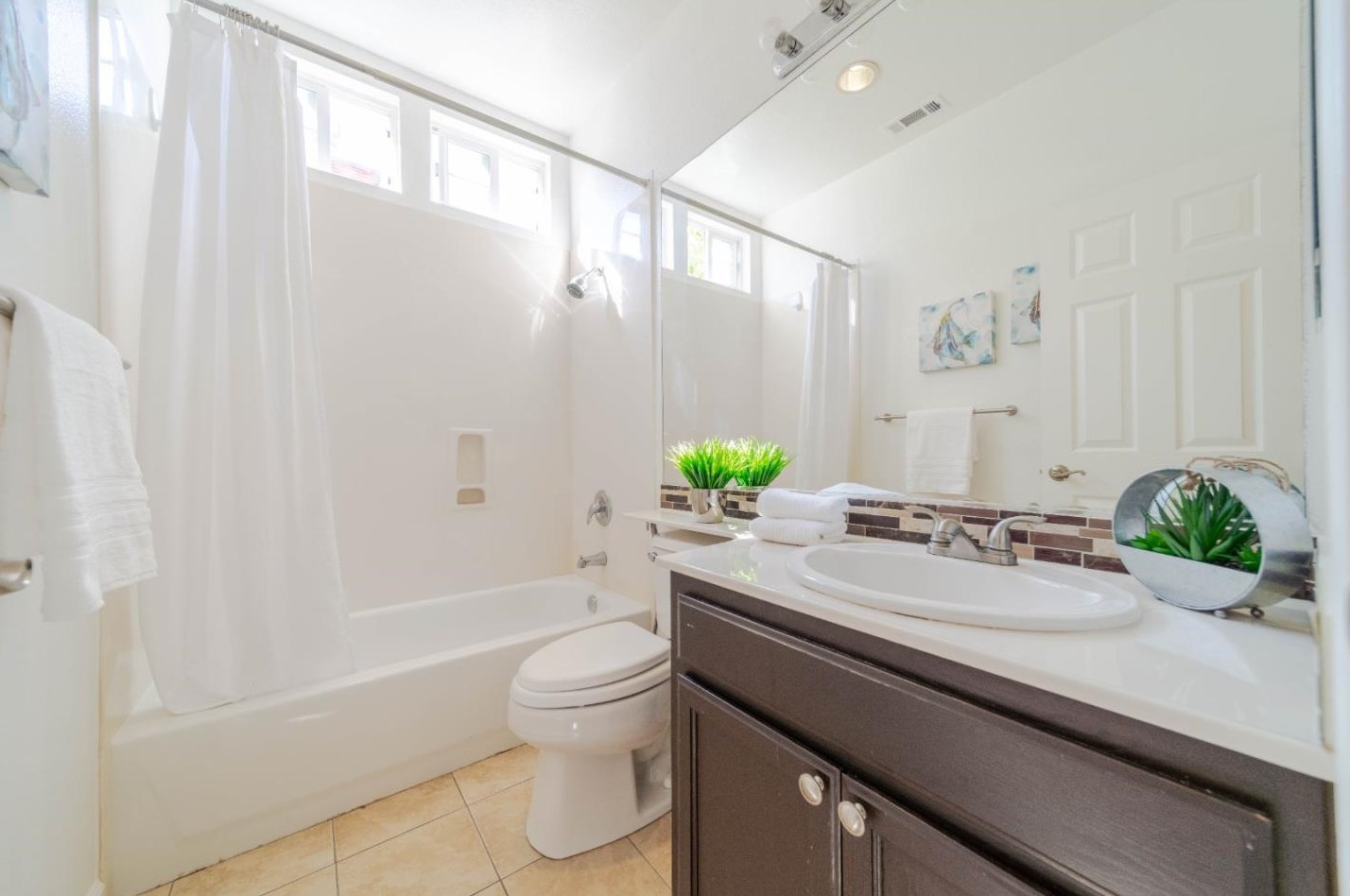 5138 Newington Ct, Pleasanton CA  94568-7845 exterior