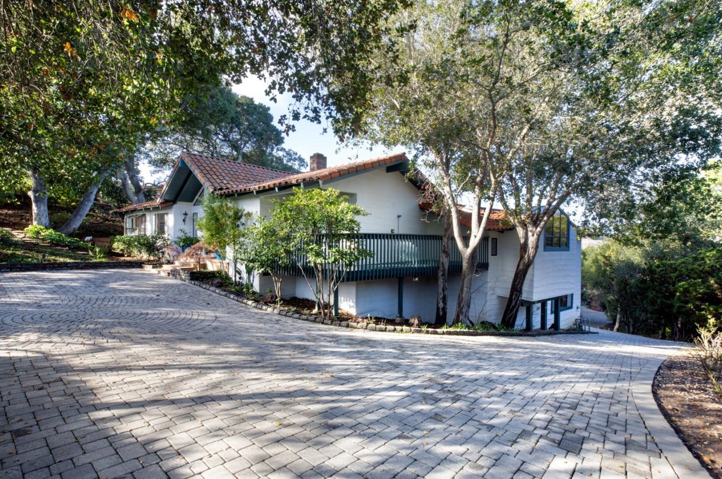 933 Laurel Glen Dr, Palo Alto, CA 94304-1323