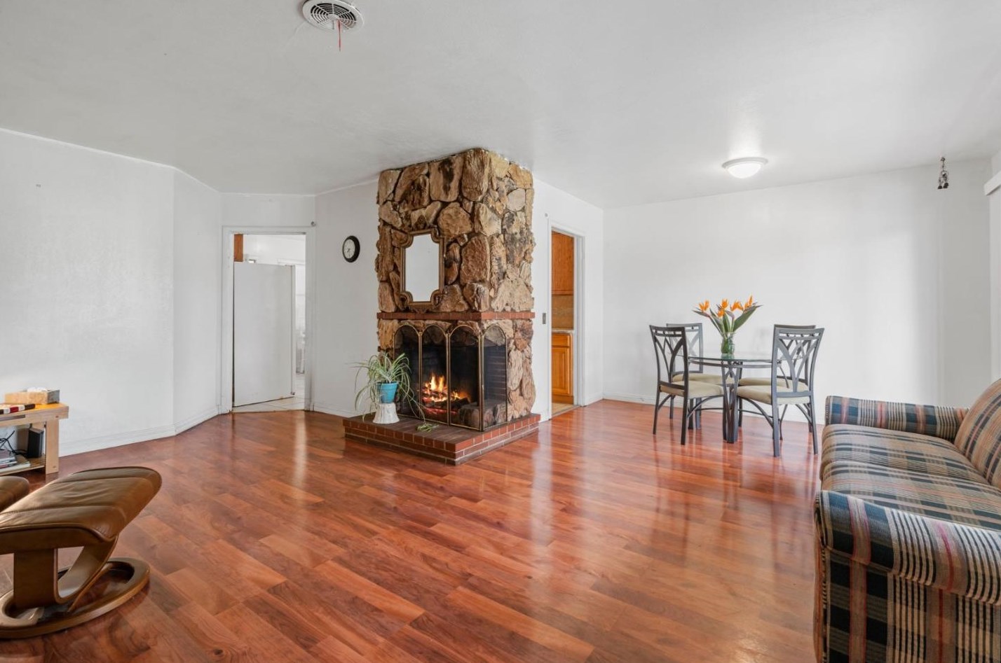 2281 University Ave, Palo Alto, CA 94303