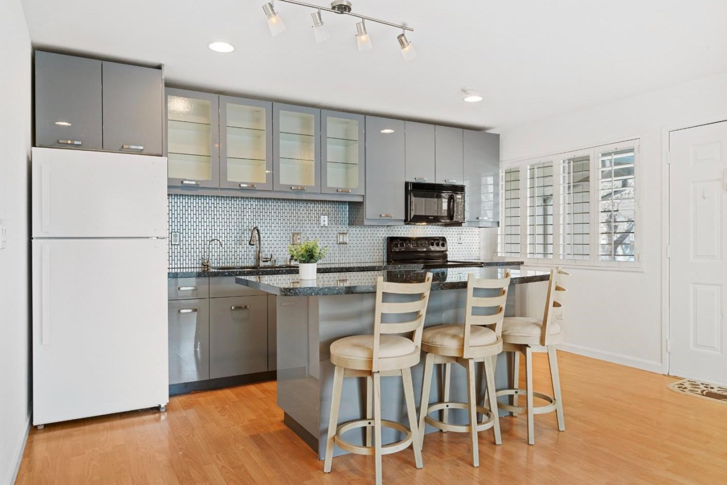 2514 Copa Del Oro Dr, Union City, CA 94587-3180