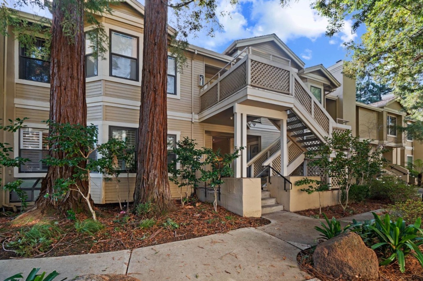 935 La Mesa Ter F, Sunnyvale, CA 94086