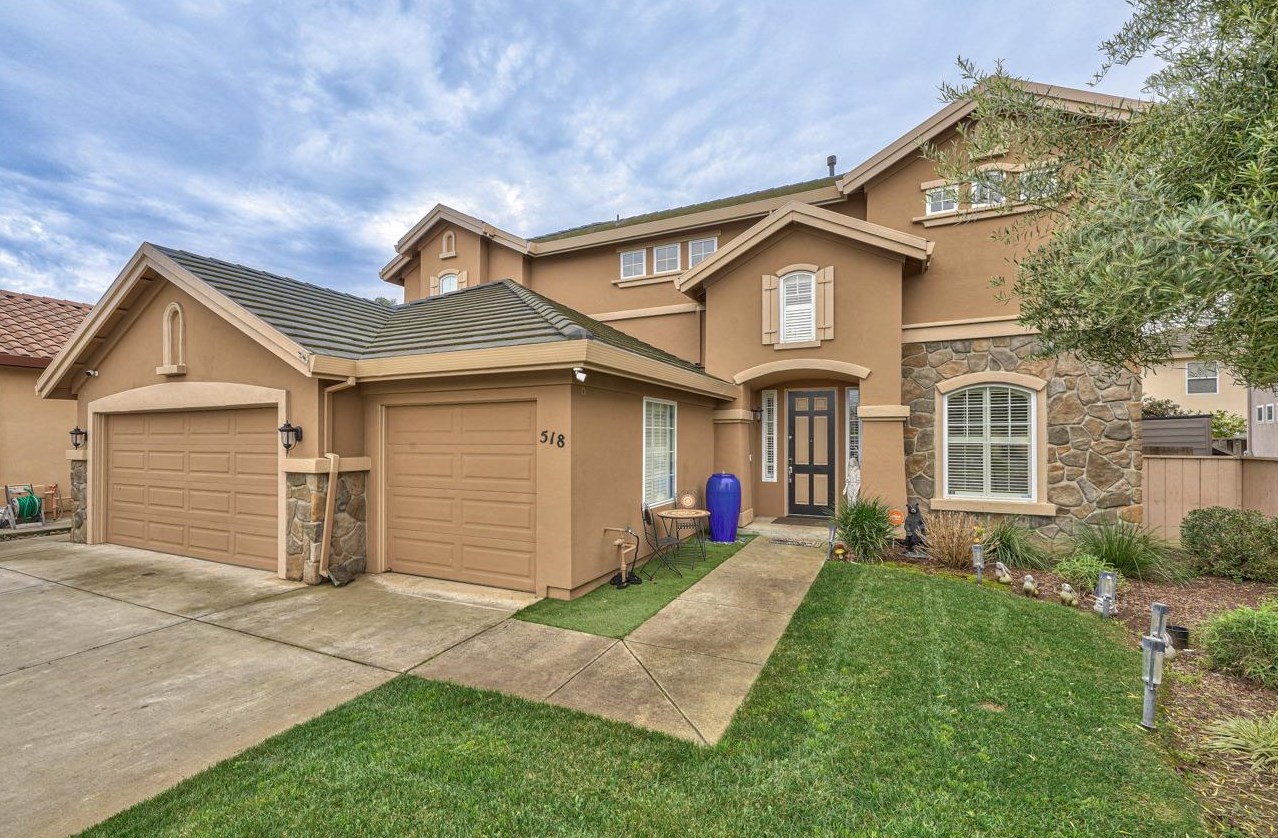 518 Wimbledon, Salinas, CA 93906