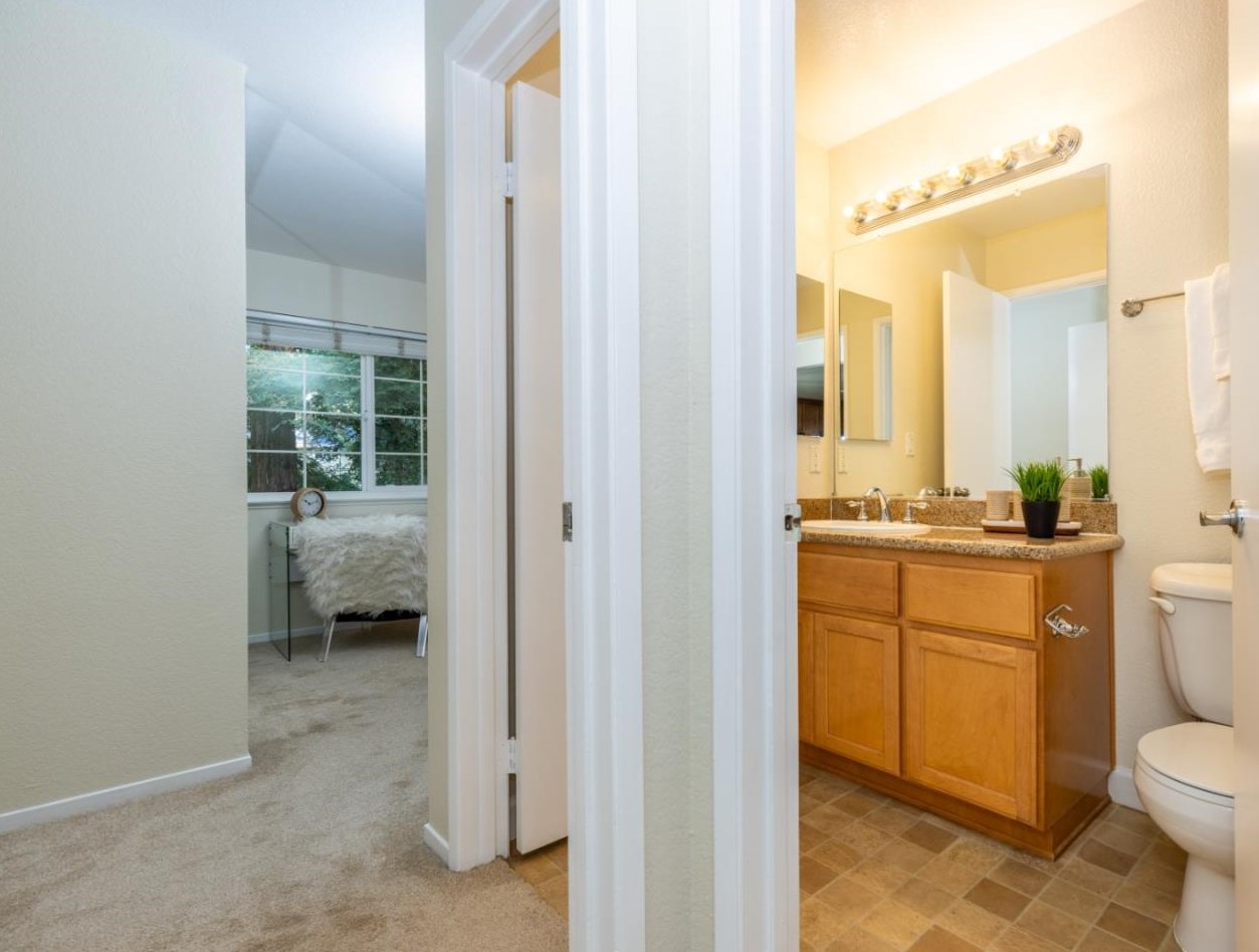 2713 Somerset Park Cir, San Jose CA  95132-2274 exterior