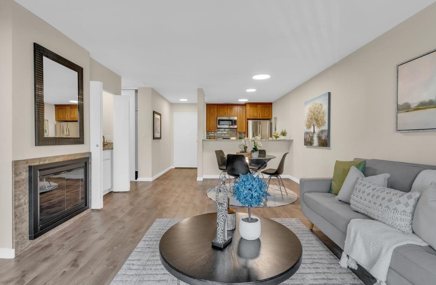 361 Half Moon Ln 314, Daly City, CA 94015