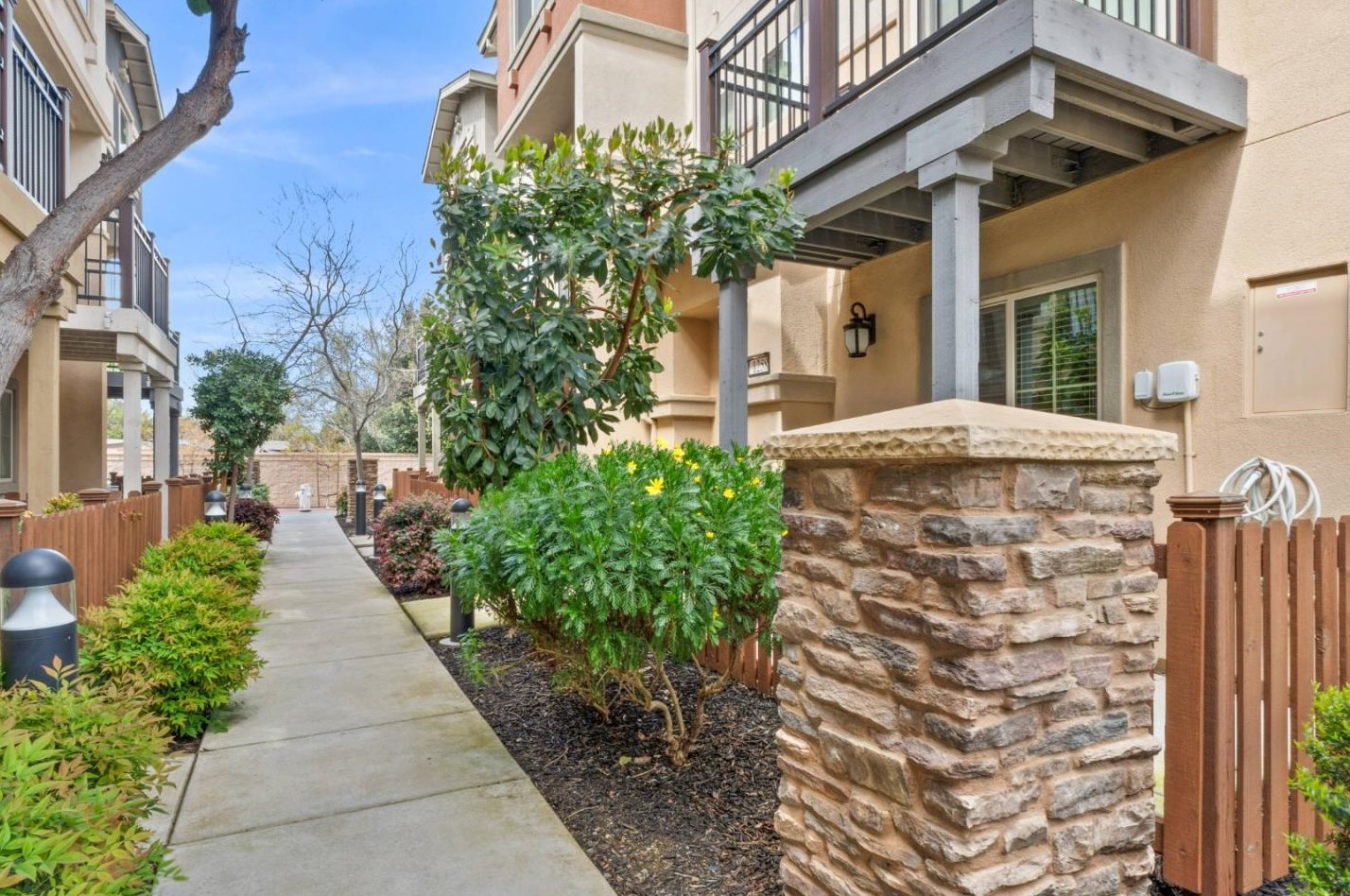 1258 Detroit Ave, Concord CA  94520 exterior