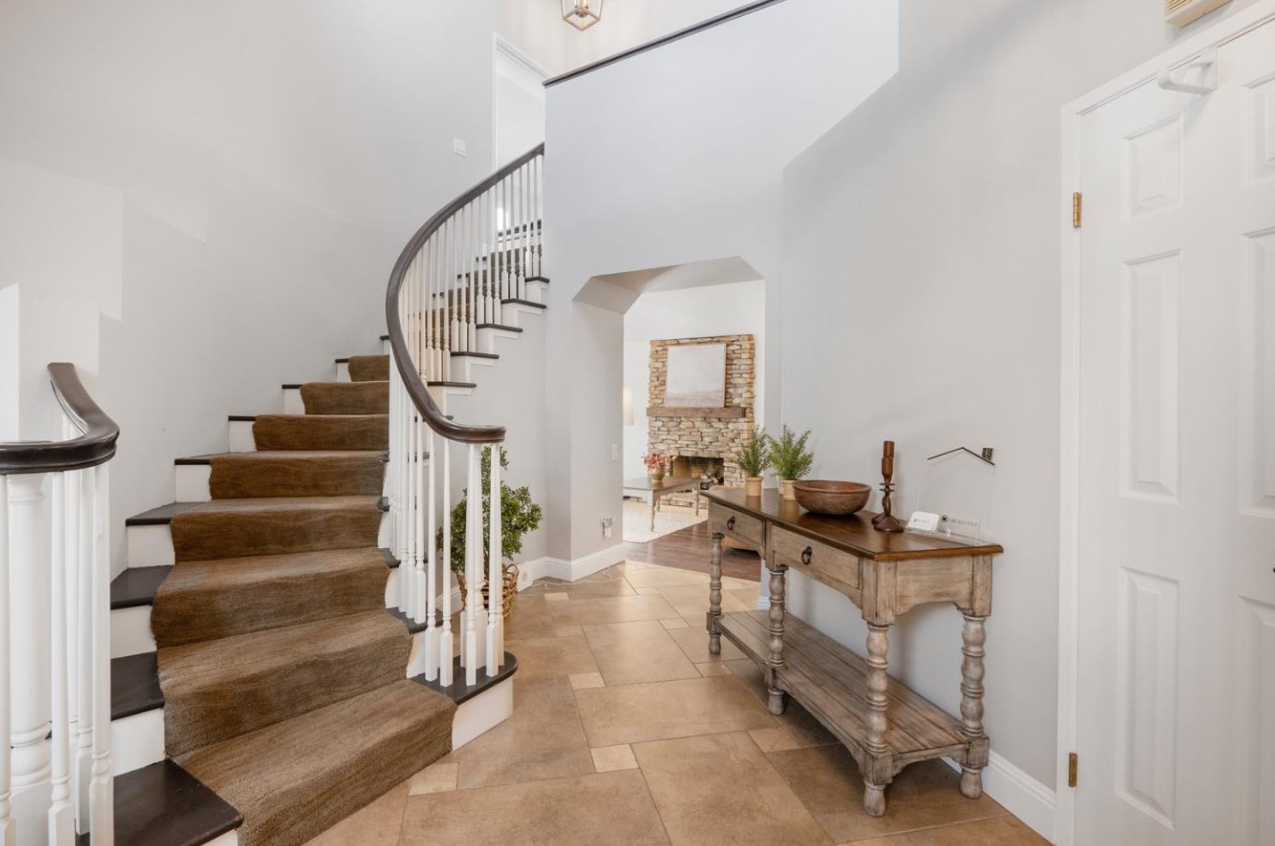 1450 Quail Walk Dr, Gilroy, CA 95020