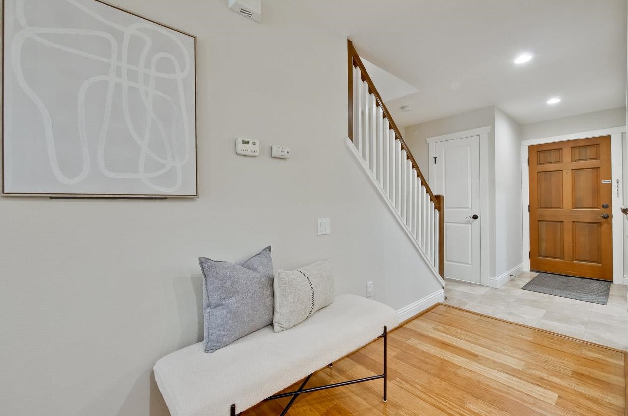 857 Carlisle Way 119, Sunnyvale, CA 94087