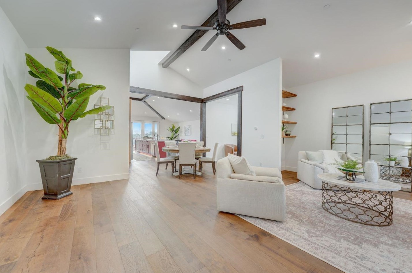 25375 Camino De Chamisal, Salinas, CA 93908-8927