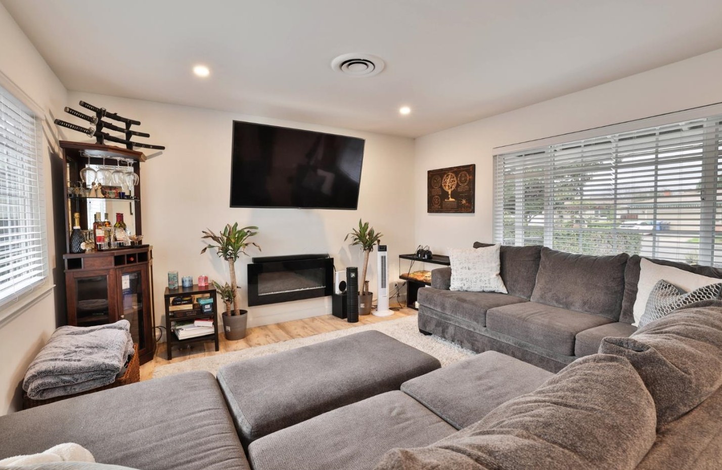 584 Abbott Ave, Milpitas, CA 95035-3802