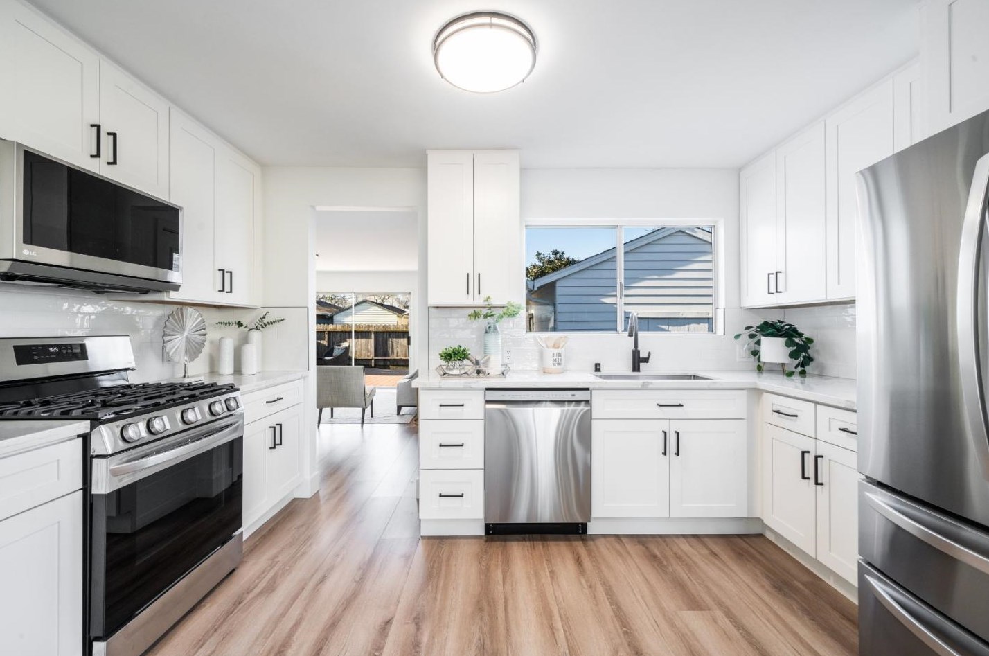 23 Prague St, San Mateo CA  94401-1310 exterior