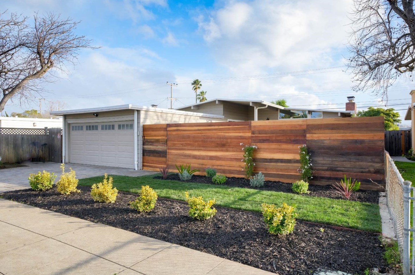 2048 Kehoe Ave, San Mateo, CA 94403-1012