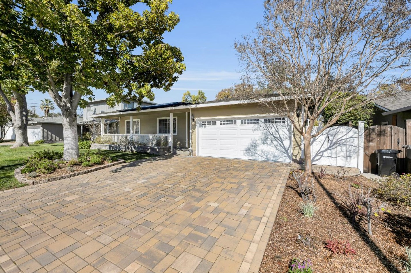 315 Hershner Dr, Los Gatos, CA 95032-4001