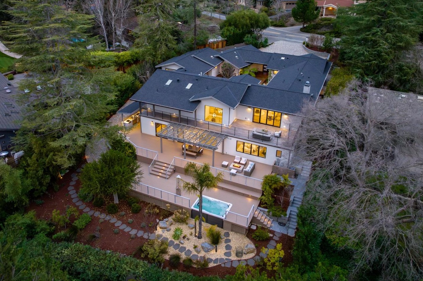 1045 Trinity Dr, Menlo Park, CA 94025-6644
