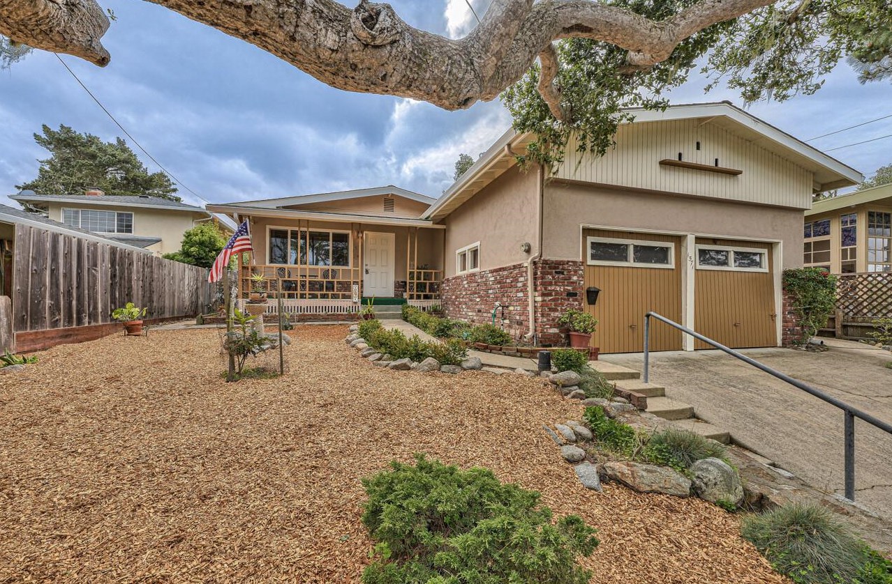 1571 David Ave, Monterey, CA 93940-1527