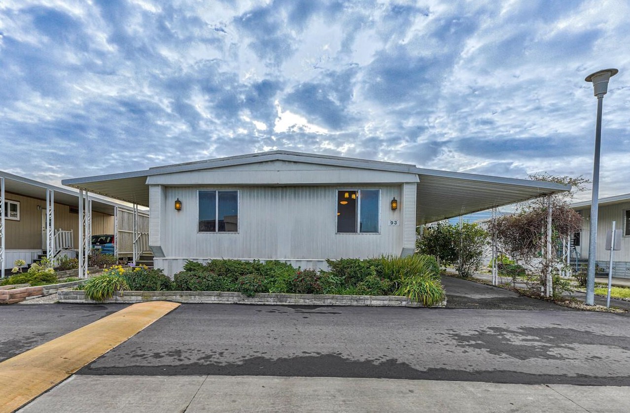 150 Kern St 93, Salinas, CA 93905