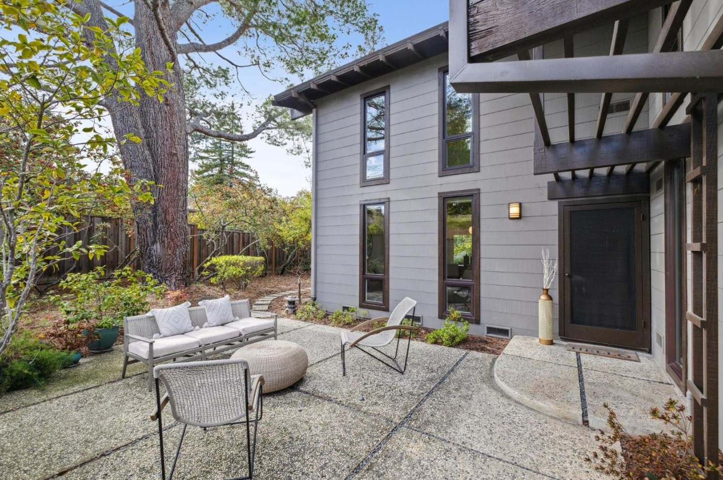 903 Mears Ct, Palo Alto, CA 94305