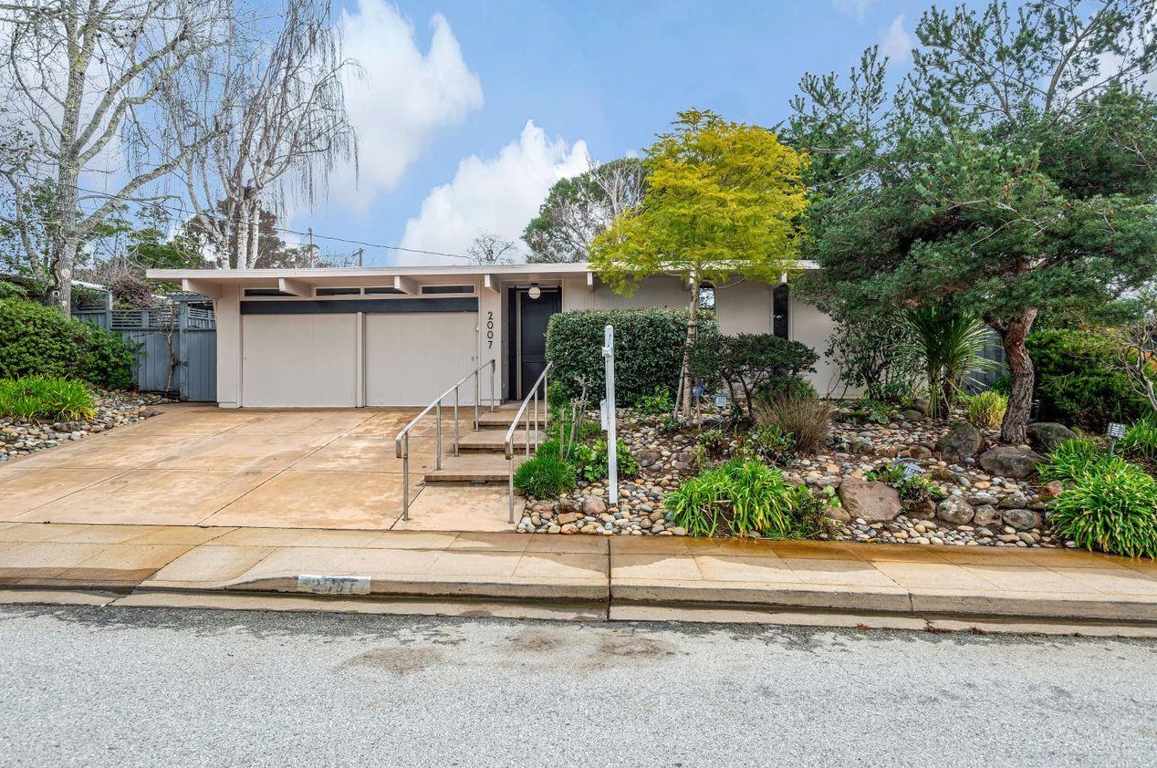 2007 New Brunswick Dr, San Mateo, CA 94402-4012