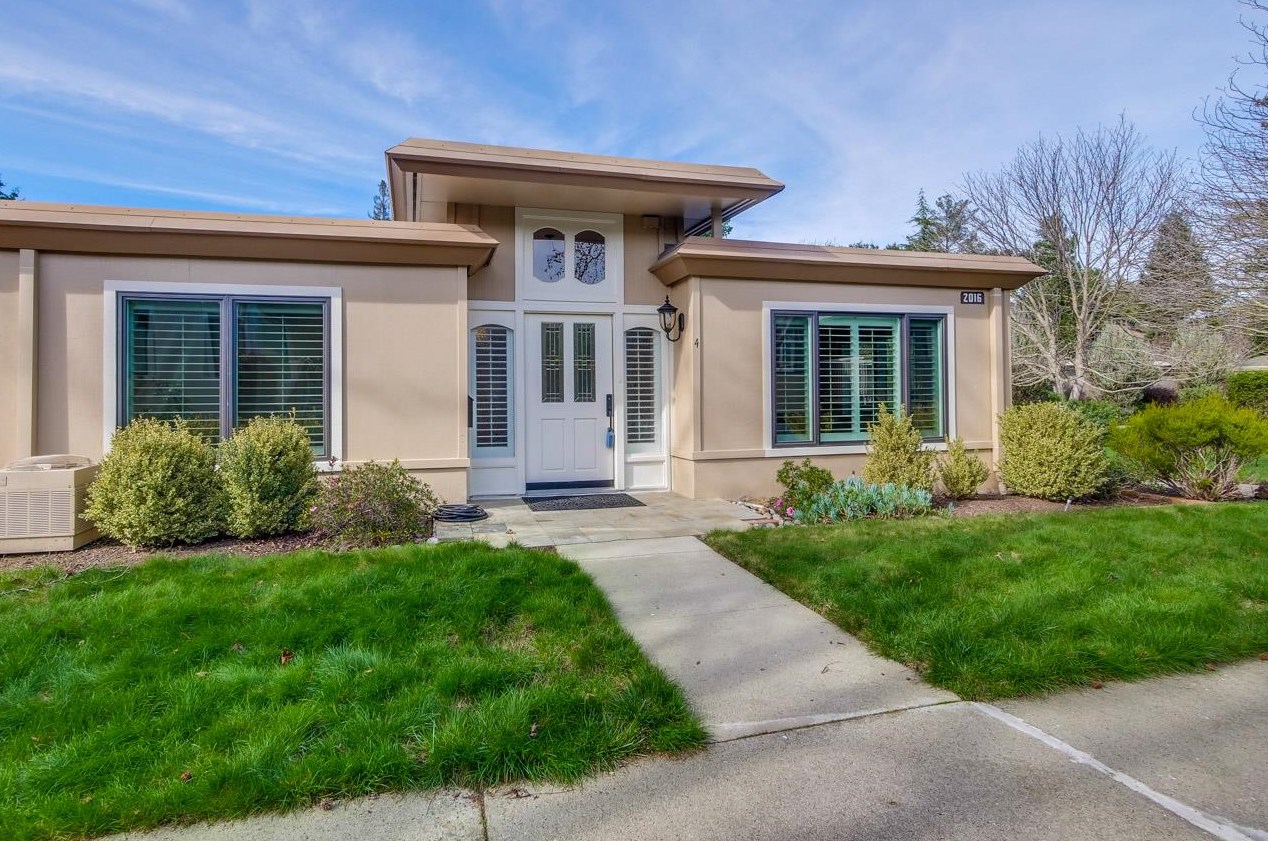 2016 Golden Rain Rd 4, Walnut Creek, CA 94595
