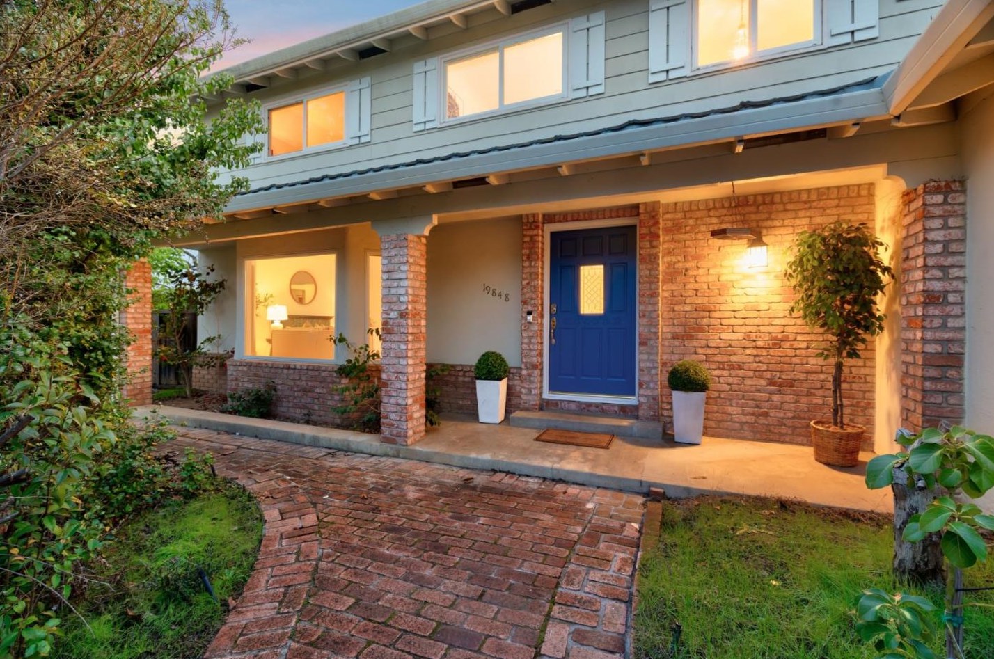 19848 Veronica Dr, Saratoga, CA 95070-3947