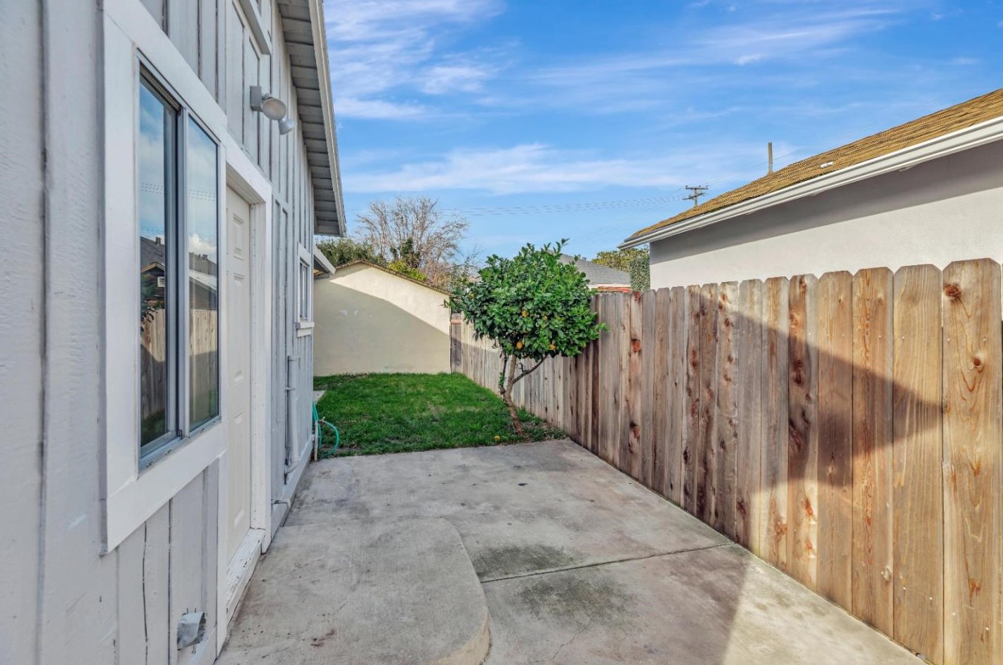 1023 Victoria St, Hollister CA  95023-4847 exterior