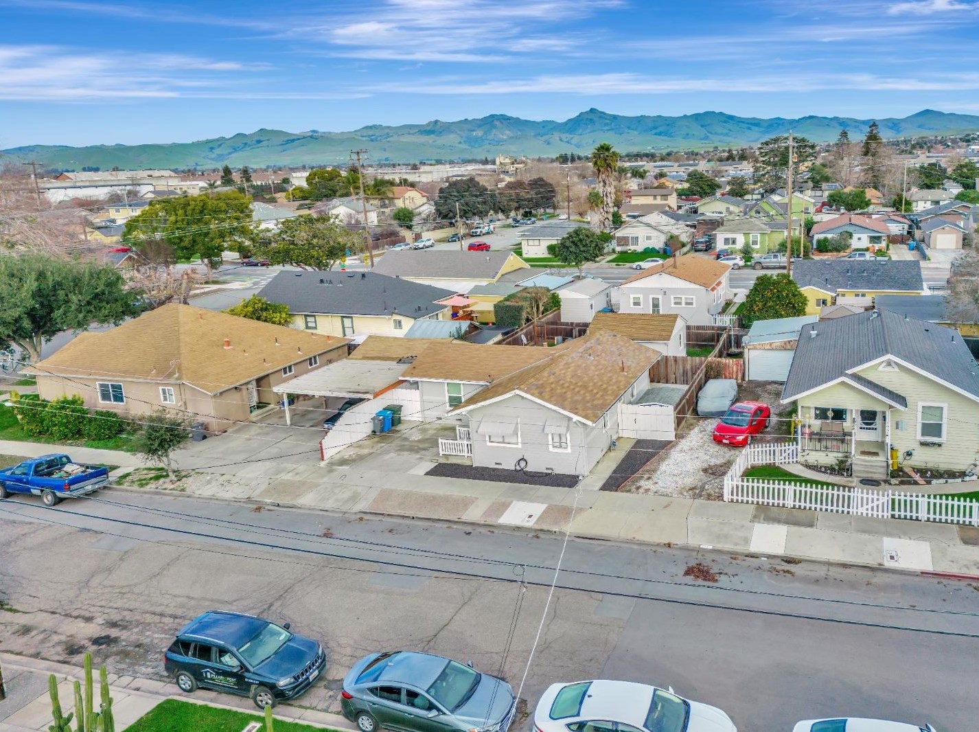 1023 Victoria St, Hollister CA  95023-4847 exterior