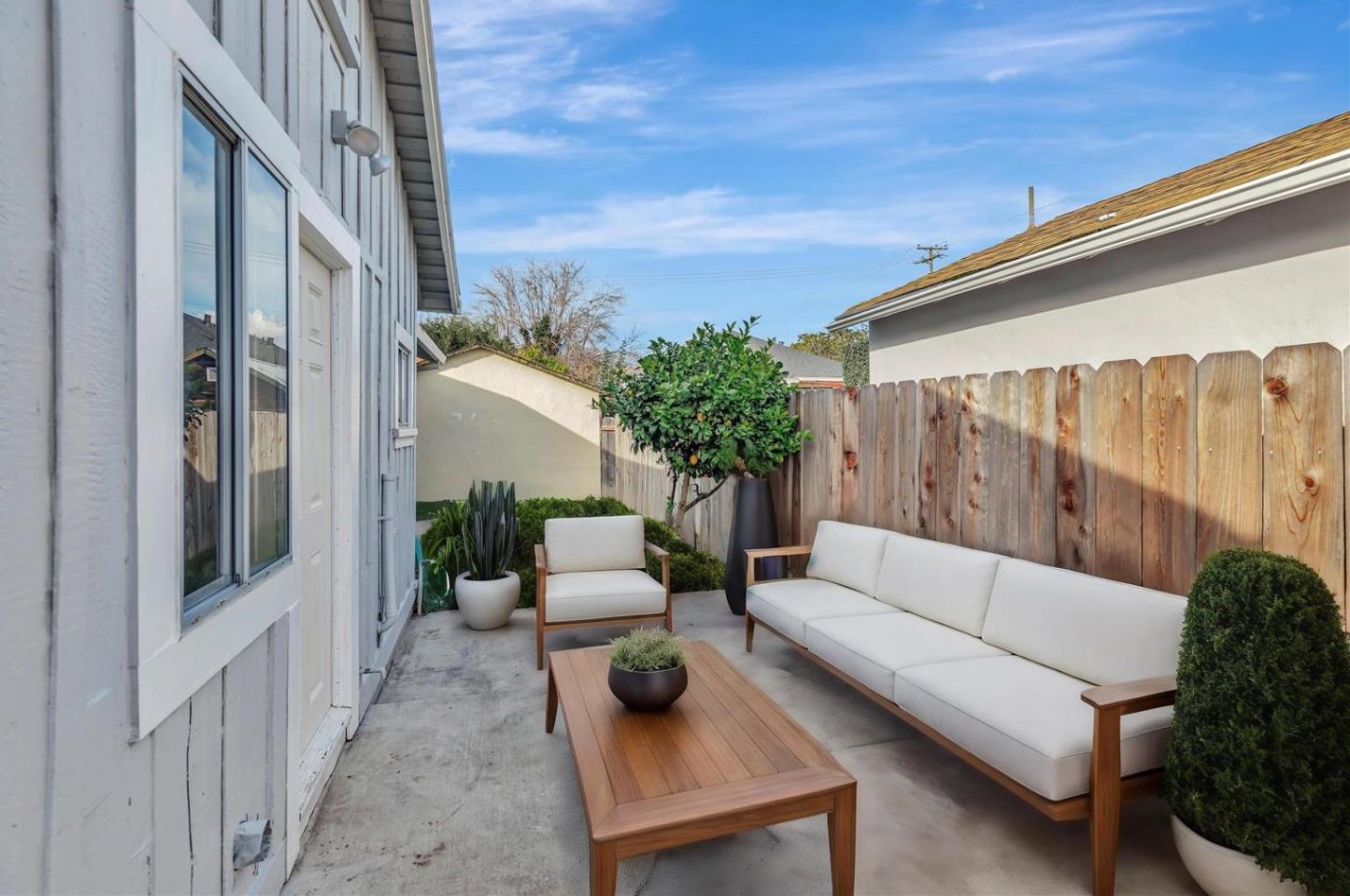 1023 Victoria St, Hollister CA  95023-4847 exterior