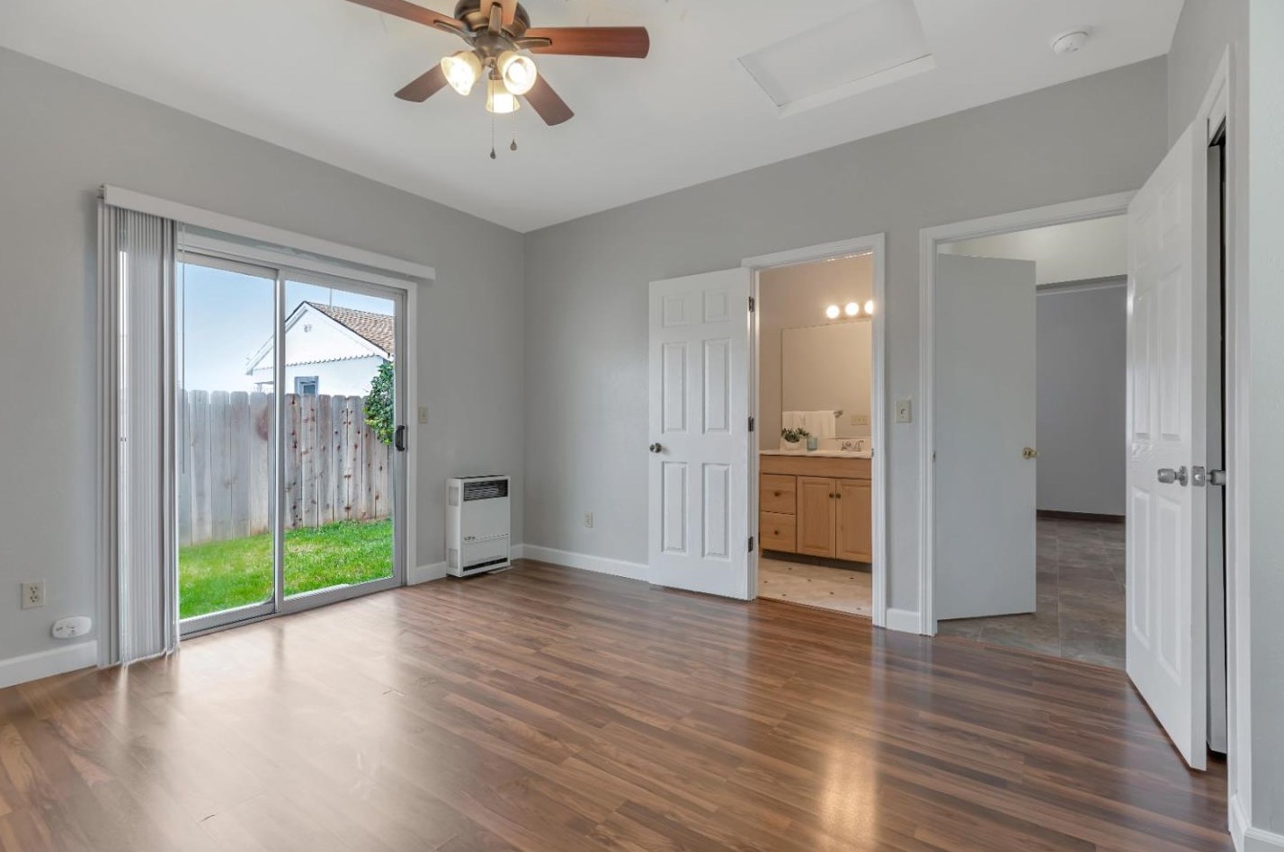 1023 Victoria St, Hollister CA  95023-4847 exterior