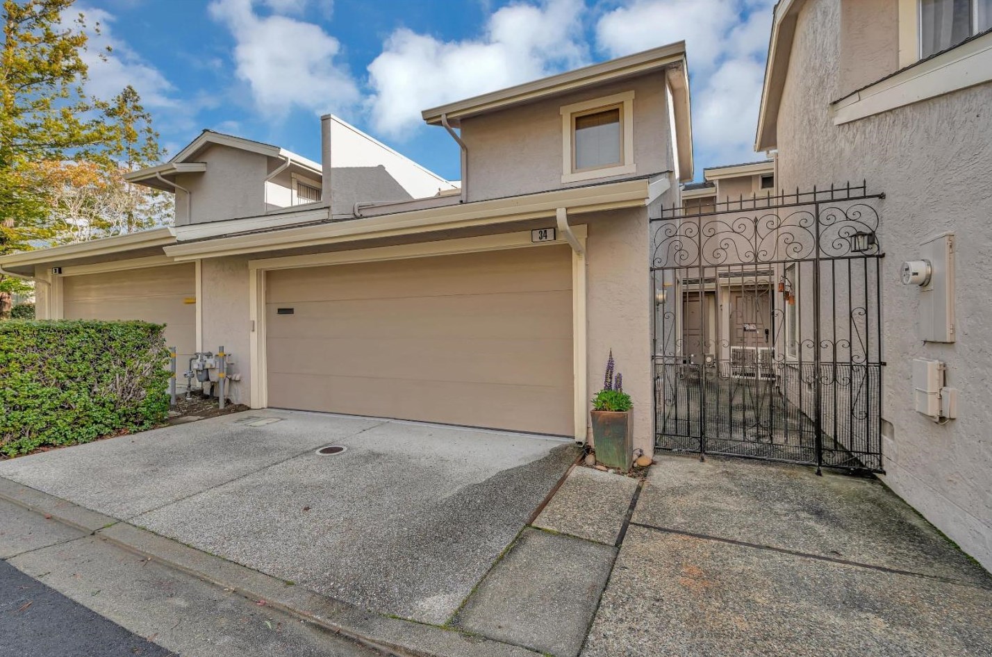 34 Crippleridge Ct, San Mateo, CA 94402-3715