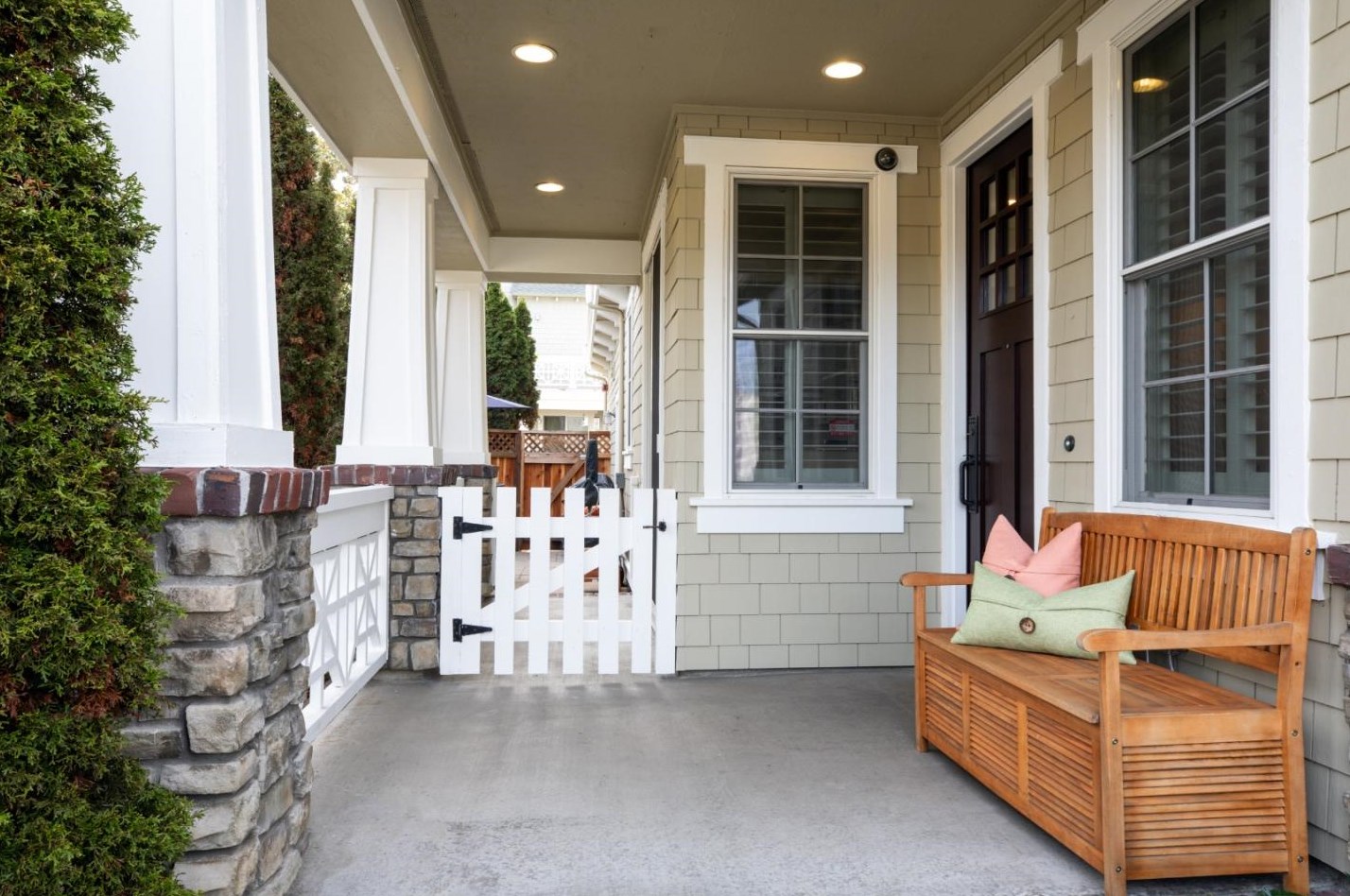 163 Linfield Dr, Menlo Park, CA 94025-3741