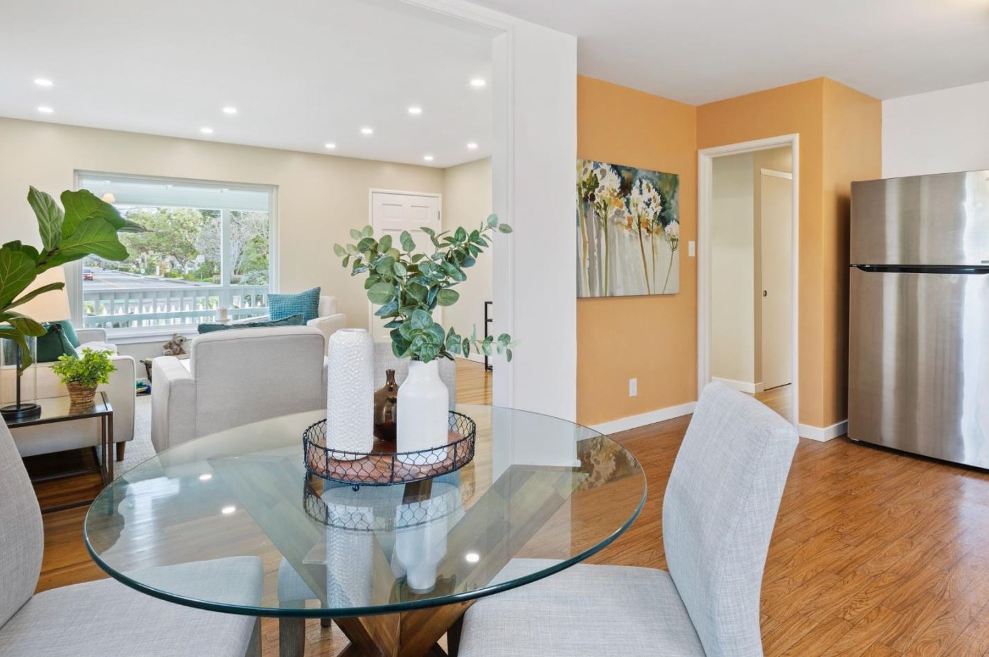 1200 Grant Rd, Los Altos CA  94024-5549 exterior