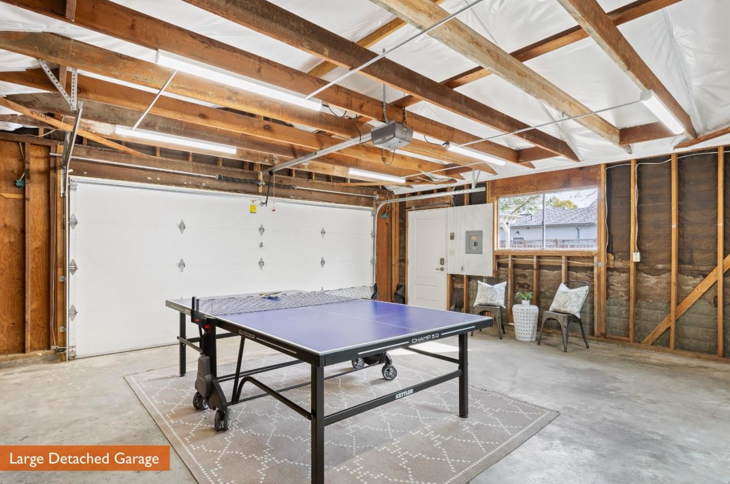 1200 Grant Rd, Los Altos CA  94024-5549 exterior