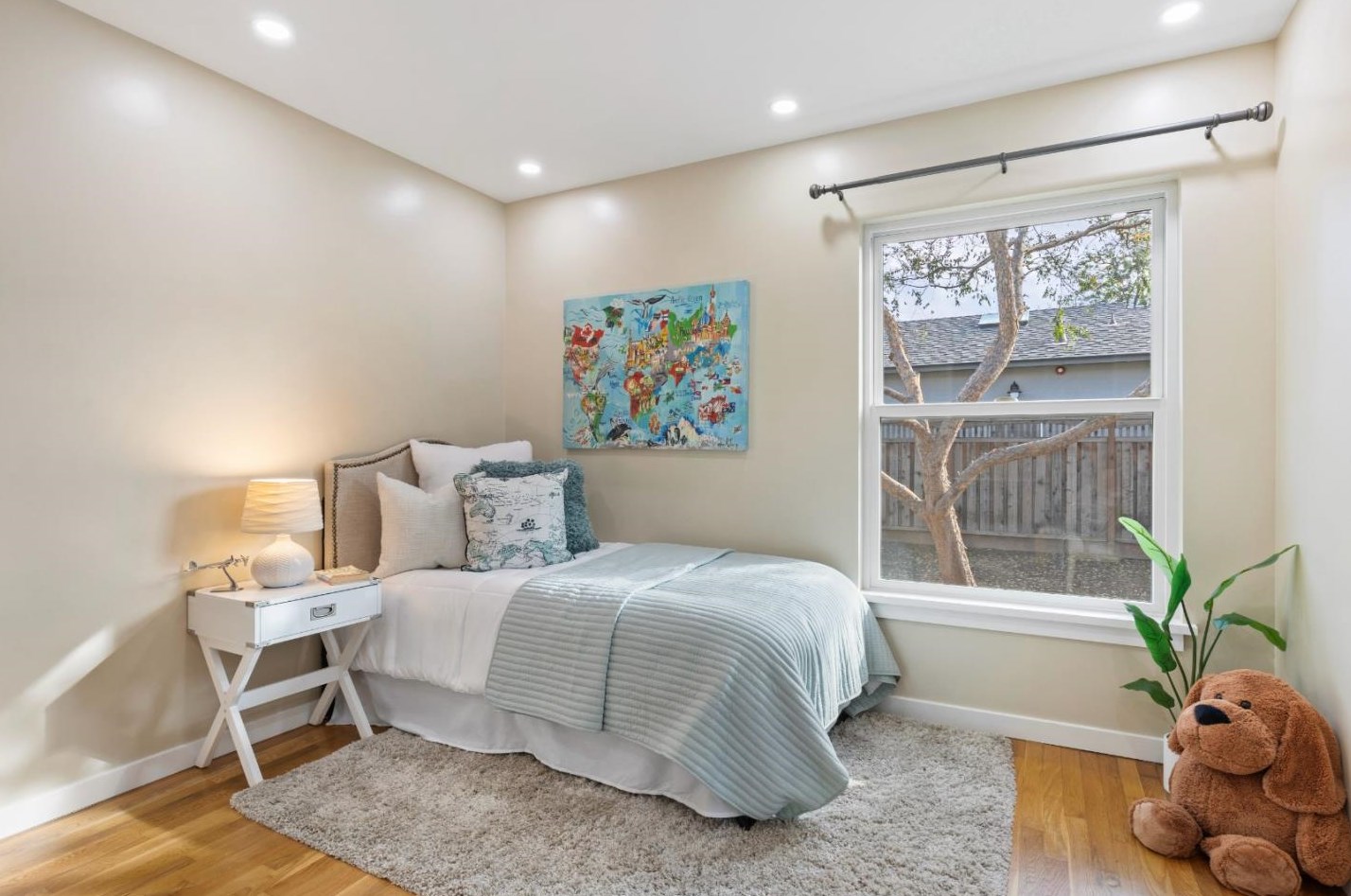 1200 Grant Rd, Los Altos CA  94024-5549 exterior