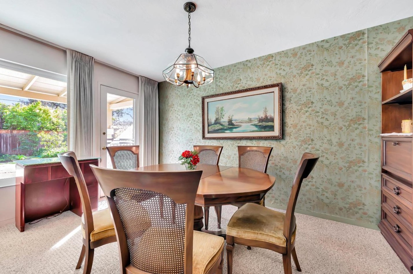 1781 Santa Cruz Ave, Menlo Park CA 94025-6136 exterior