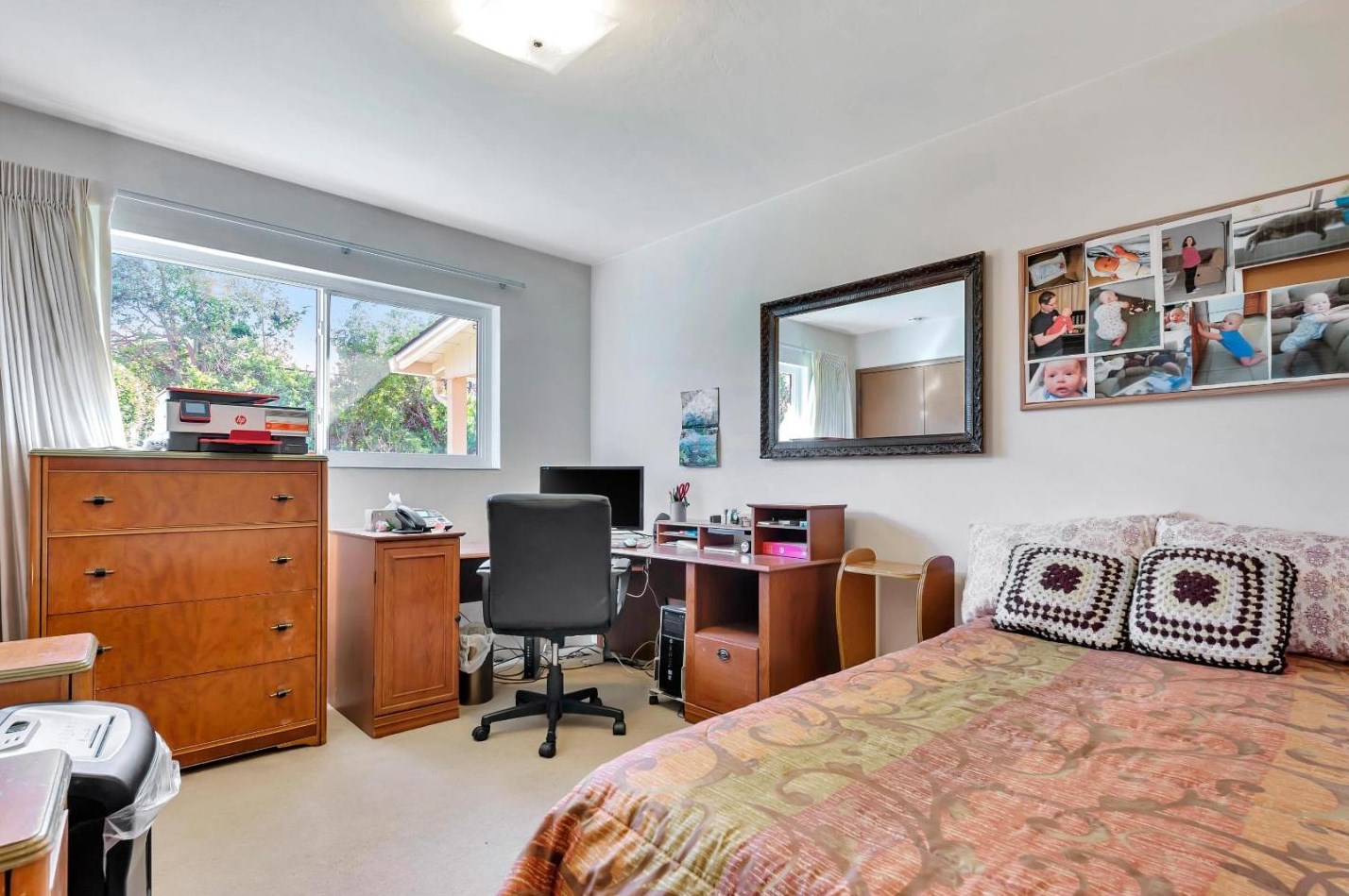 1781 Santa Cruz Ave, Menlo Park CA 94025-6136 exterior