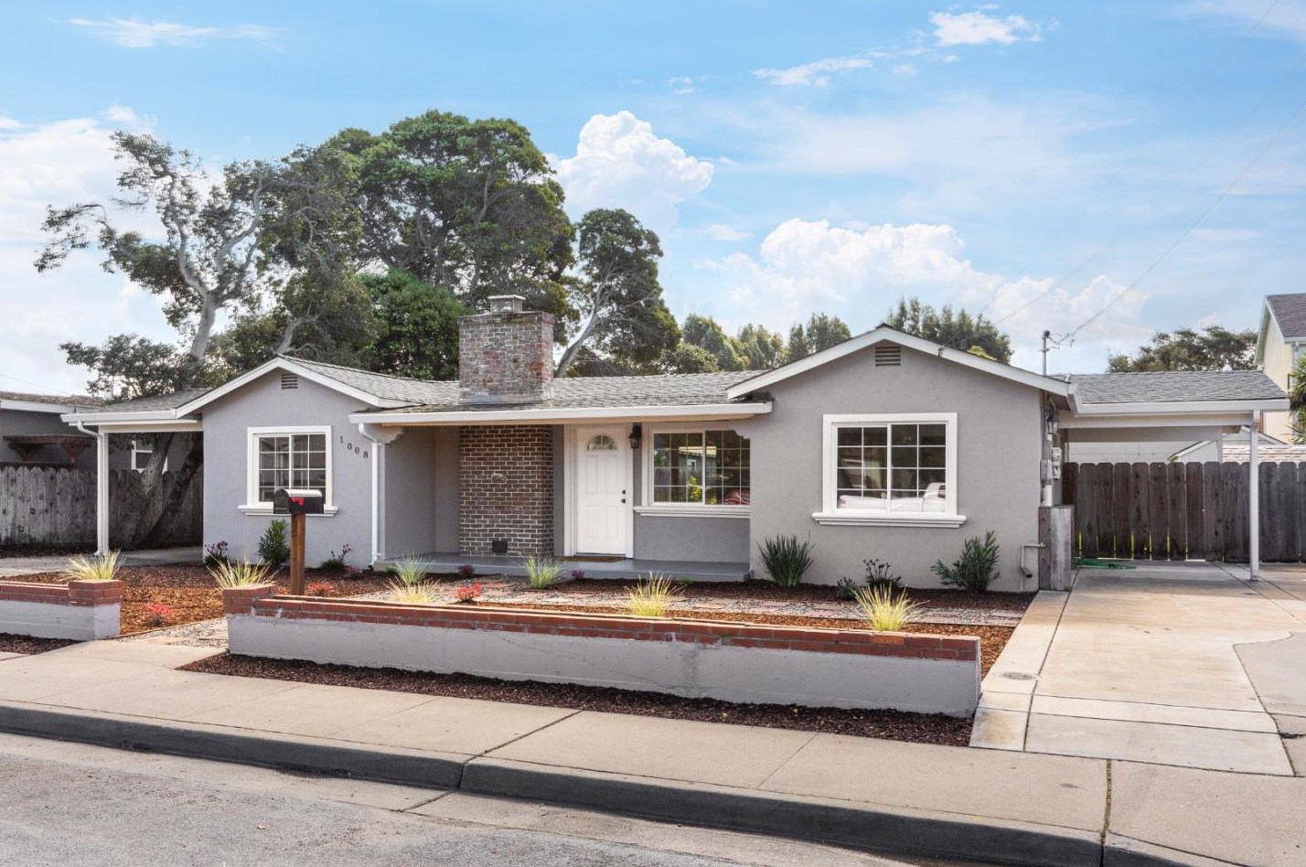 1008 Hamilton Ave, Seaside, CA 93955-5210