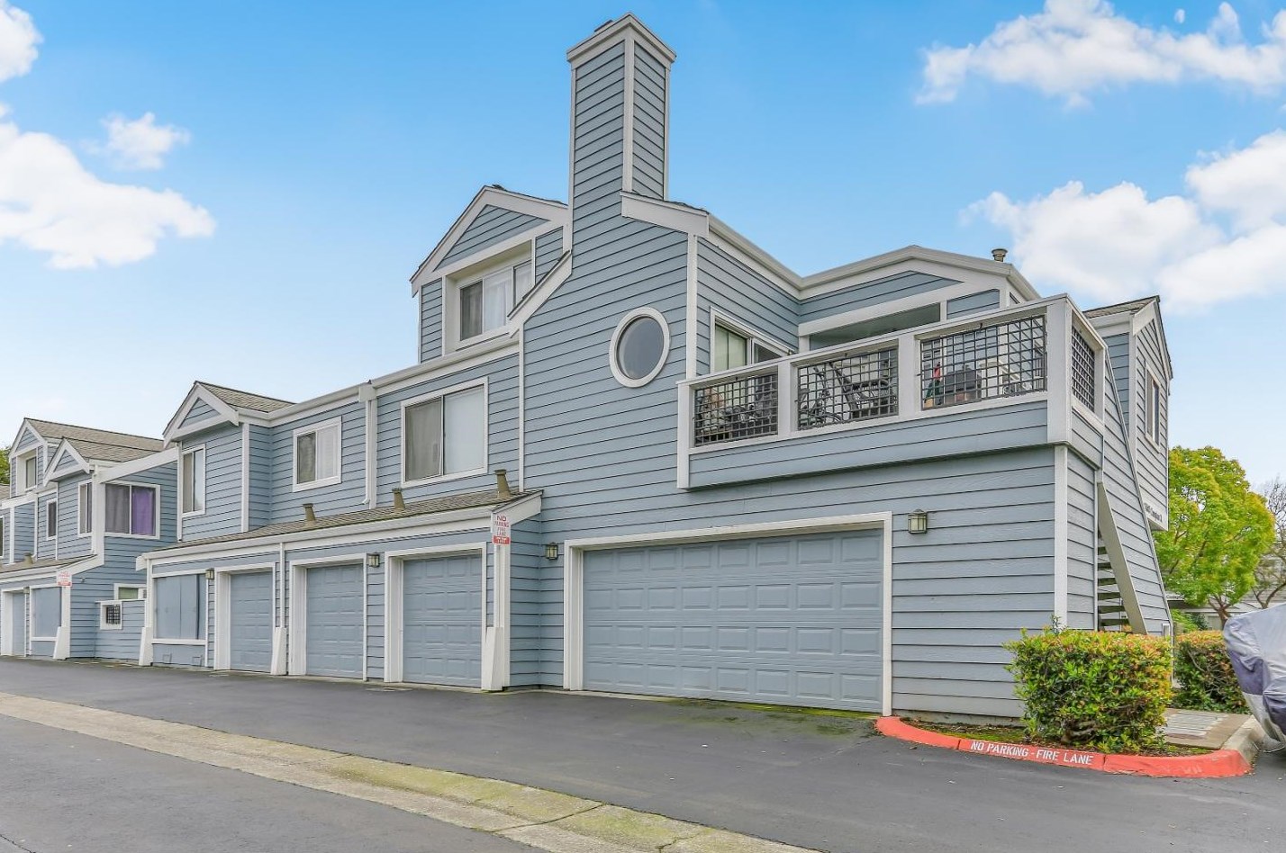25505 Compton Ct, Hayward, CA 94544-2700