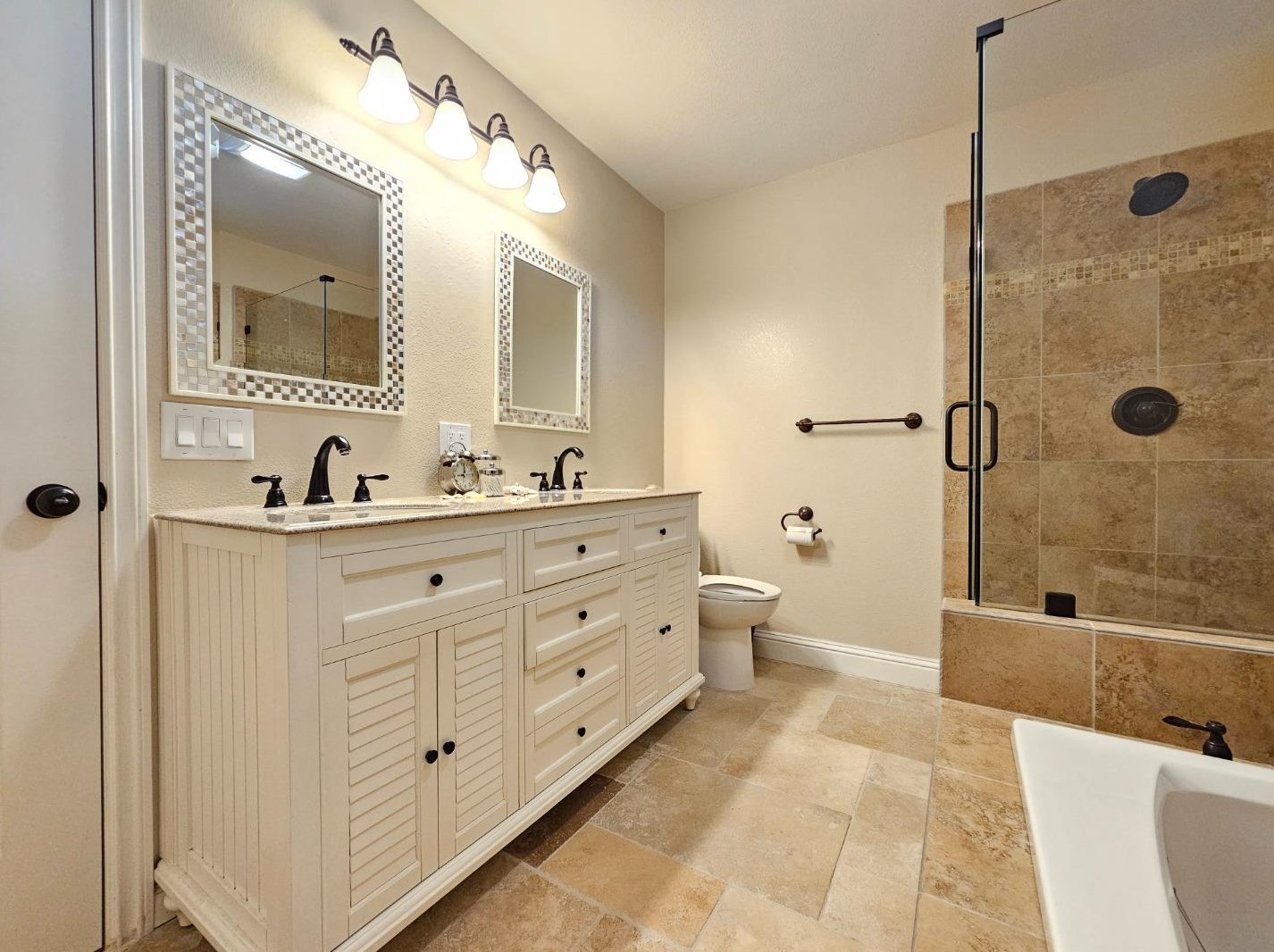 124 Rue Boulogne, San Jose, CA 95136-3371