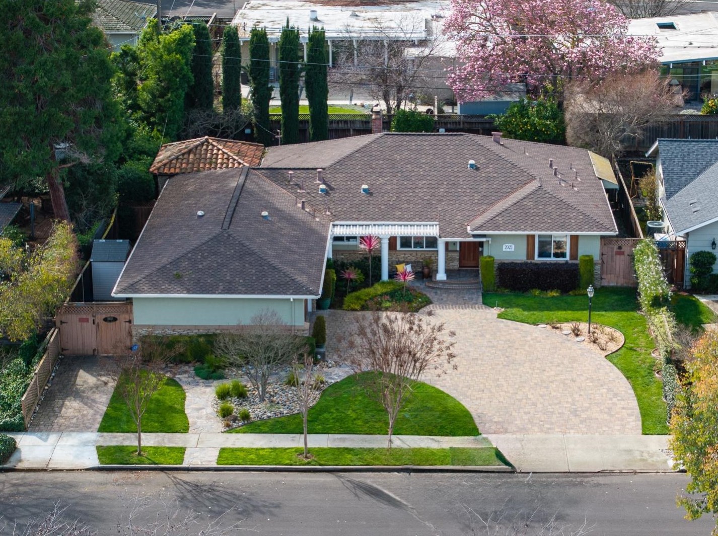 2021 James Pl, San Jose, CA 95125-4660