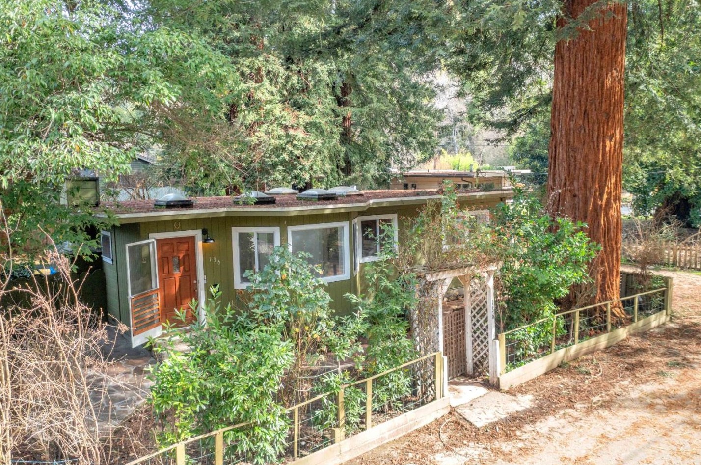 136 Beth Dr, Felton, CA 95018