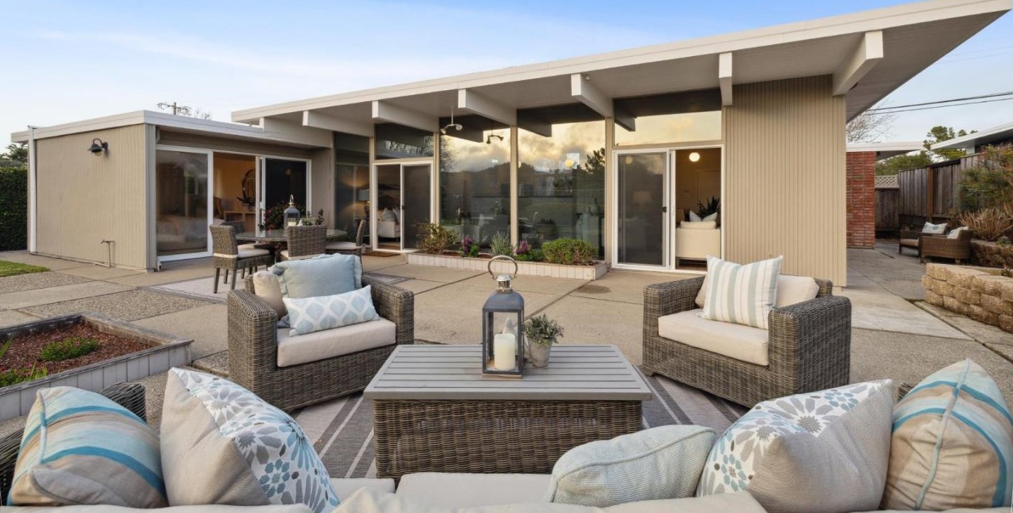 1636 Lexington Ave, San Mateo CA  94402-3836 exterior