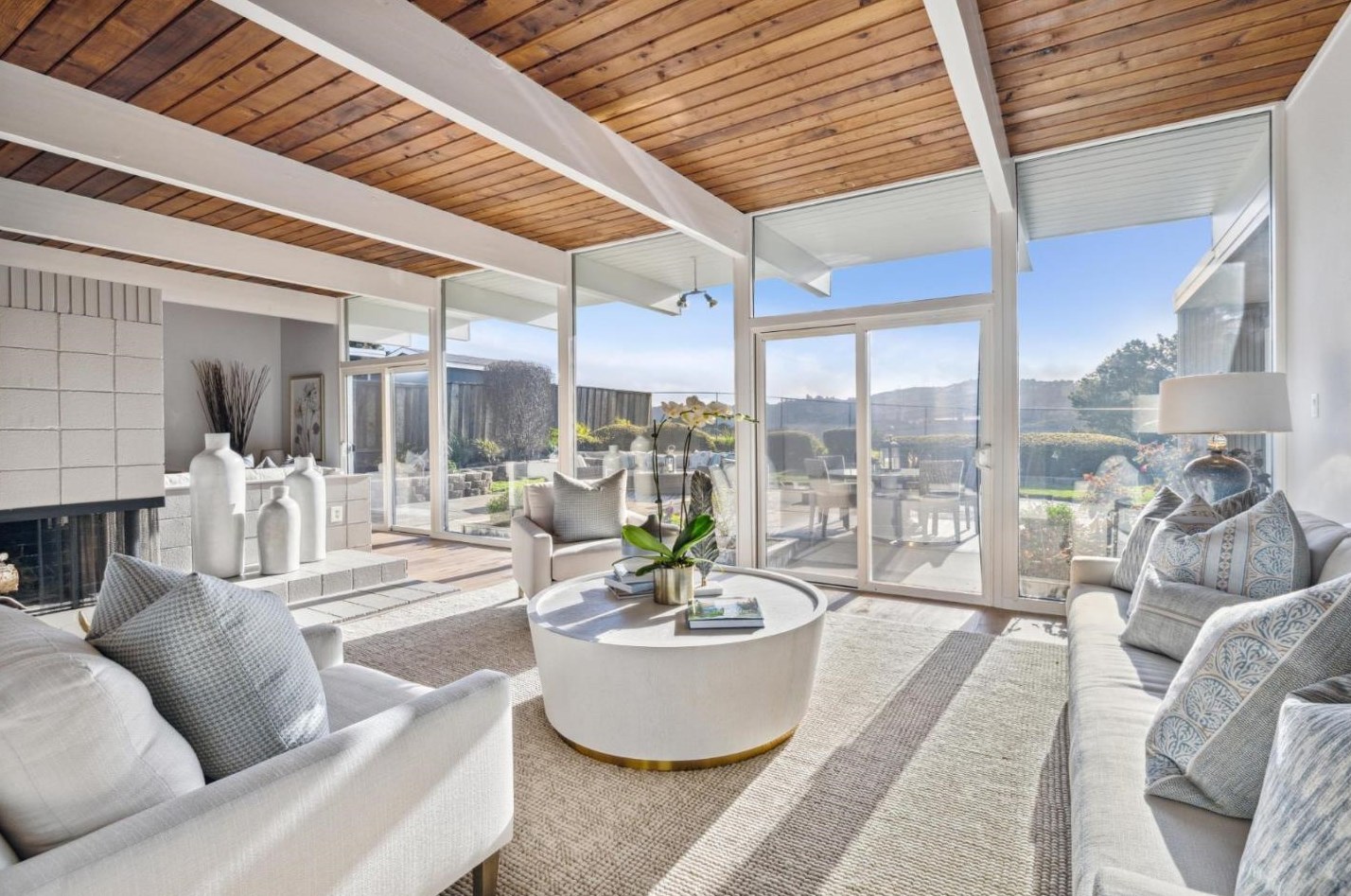 1636 Lexington Ave, San Mateo CA  94402-3836 exterior