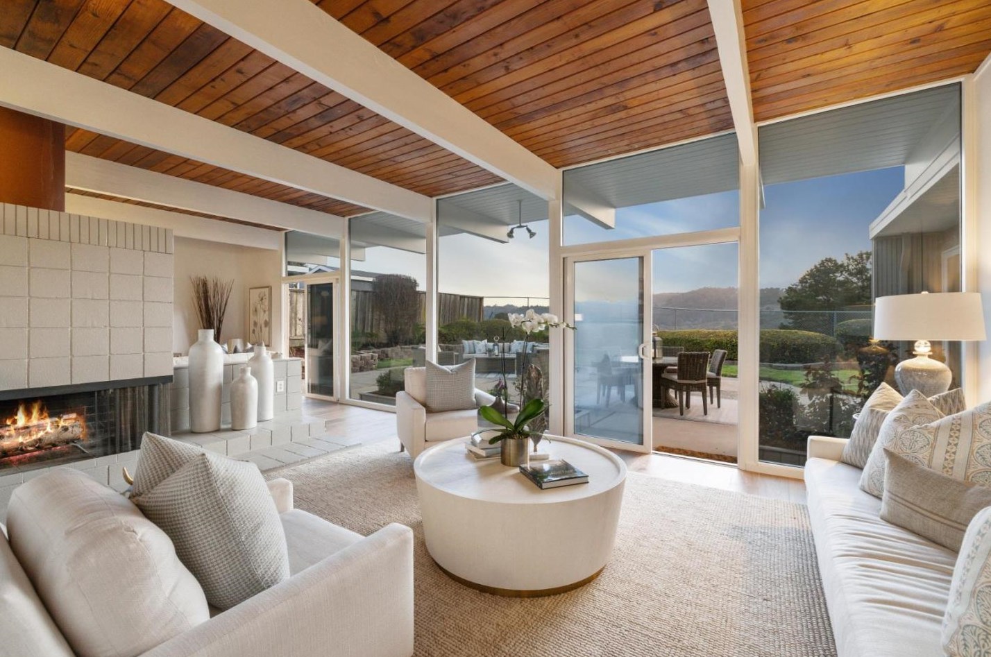 1636 Lexington Ave, San Mateo CA  94402-3836 exterior