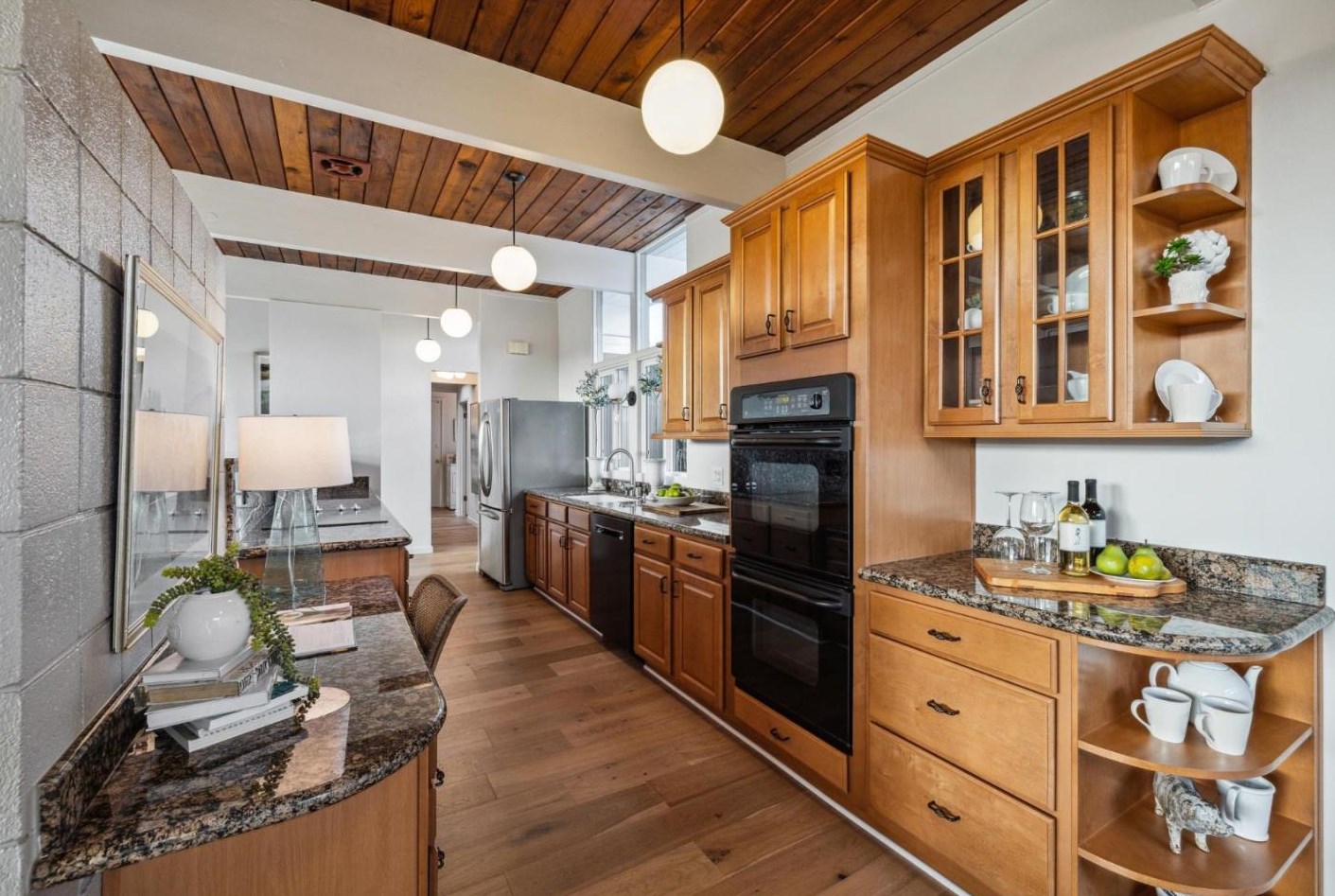 1636 Lexington Ave, San Mateo CA  94402-3836 exterior