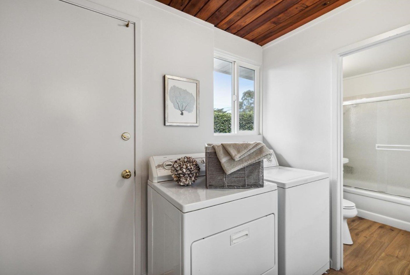 1636 Lexington Ave, San Mateo CA  94402-3836 exterior