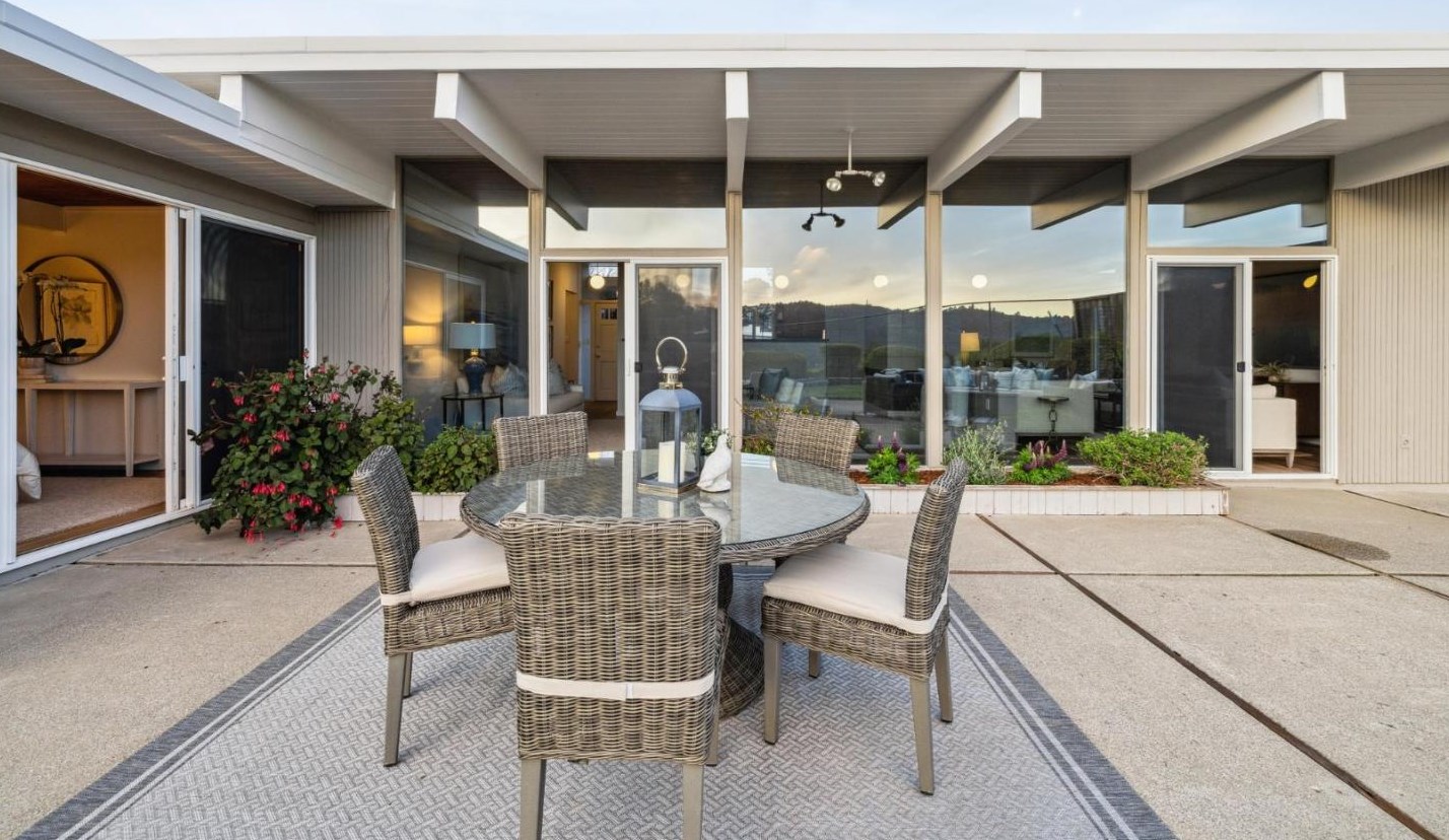 1636 Lexington Ave, San Mateo CA  94402-3836 exterior