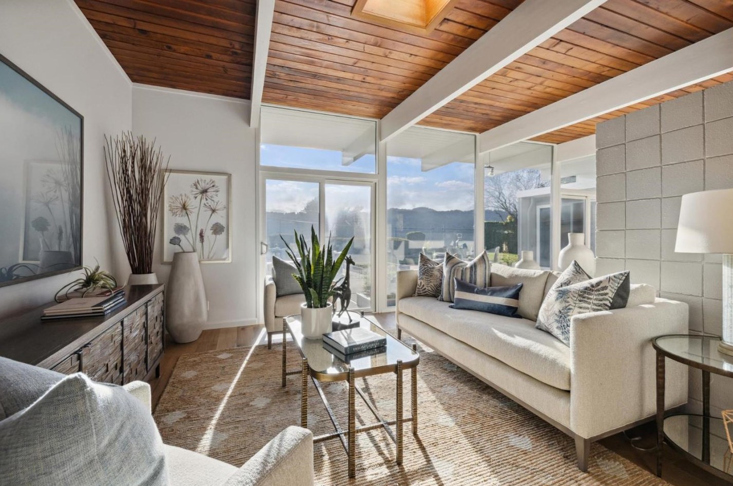 1636 Lexington Ave, San Mateo CA  94402-3836 exterior