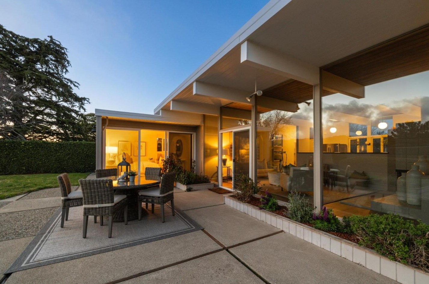 1636 Lexington Ave, San Mateo CA  94402-3836 exterior