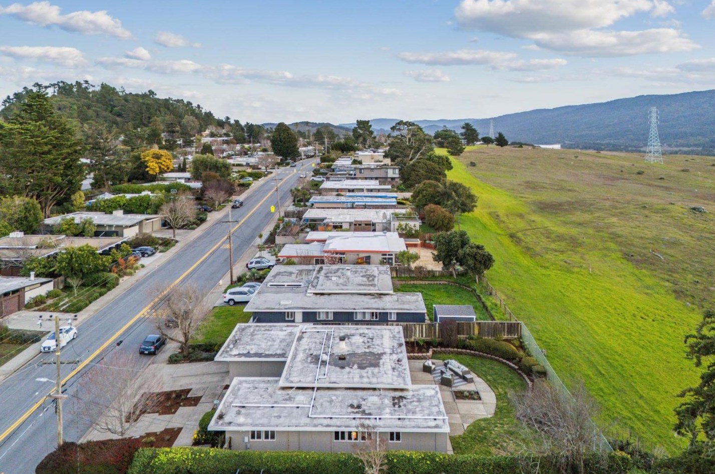 1636 Lexington Ave, San Mateo CA  94402-3836 exterior