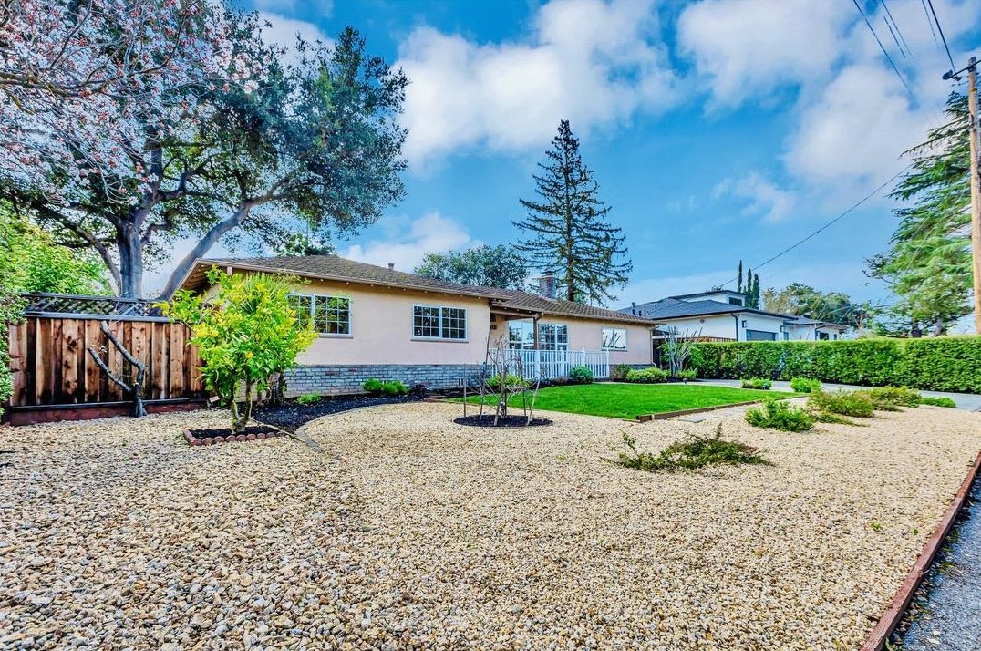 1010 Alegre Ave, Los Altos, CA 94024-5041