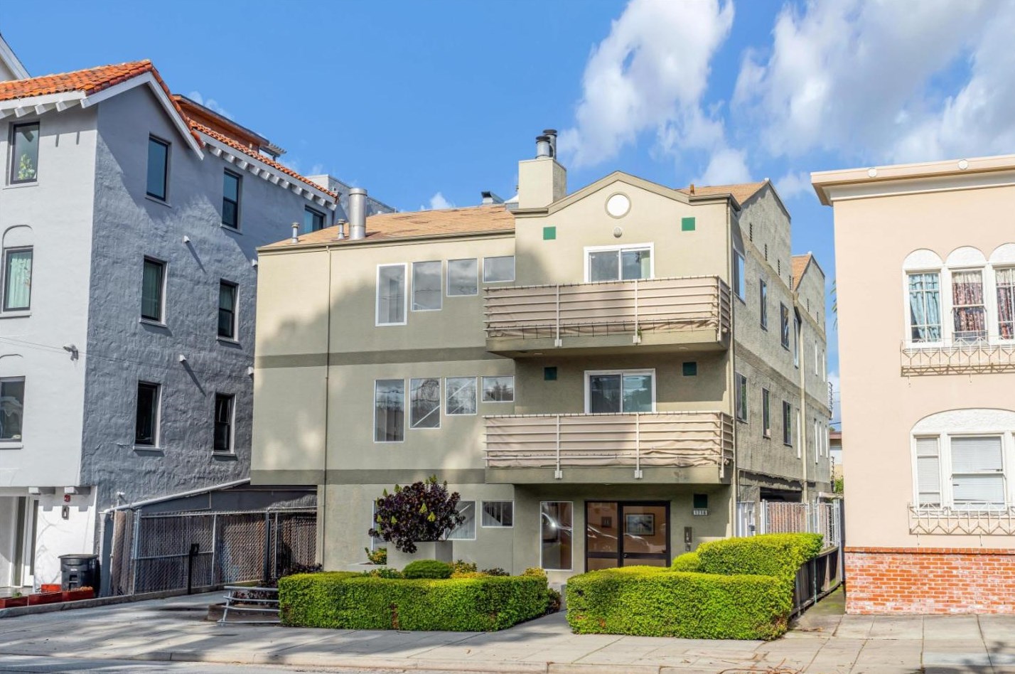 1216 El Camino Real, Burlingame, CA 94010-4666